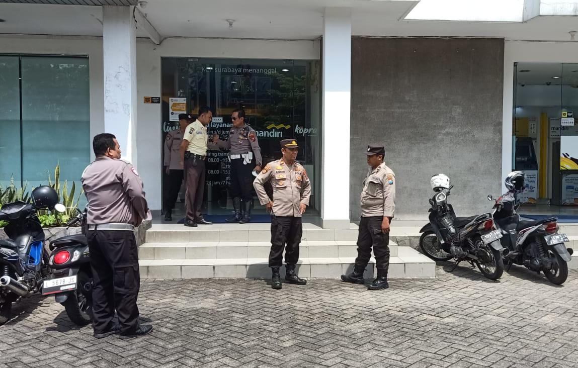 Patroli Rutin, Polsek Gayungan Antisipasi 3C dan Kejahatan Jalanan