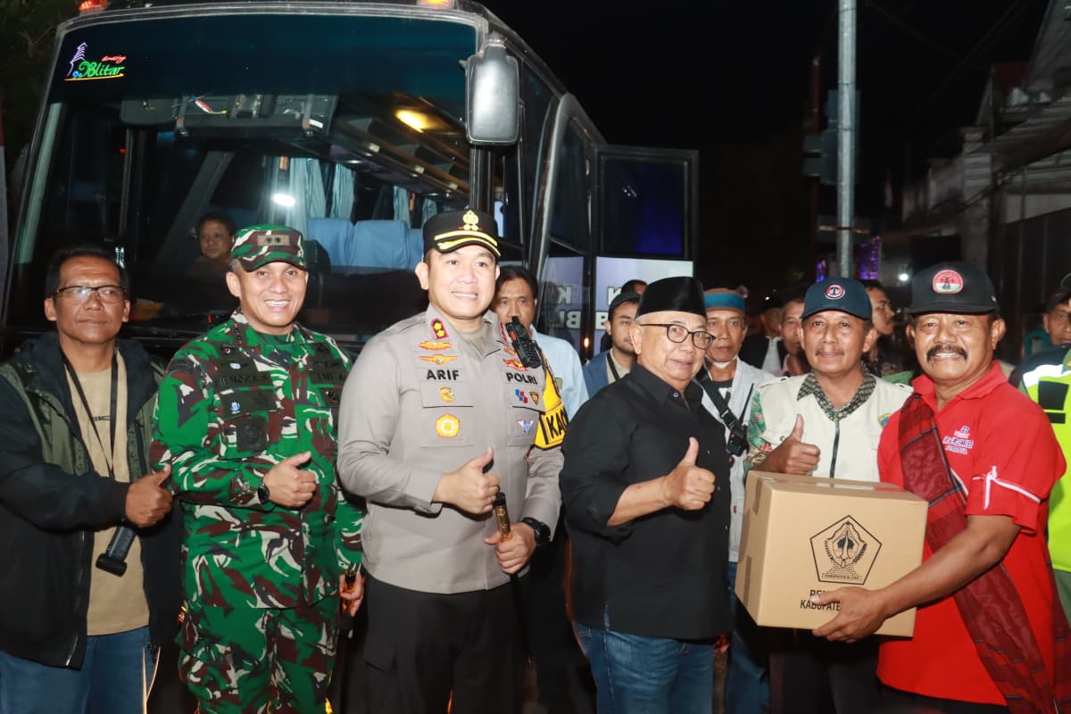 Polres Blitar Bersama TNI, Pemkab dan Masyarakat Gelar Patroli Skala Besar Pastikan Harkamtibmas Kondusif