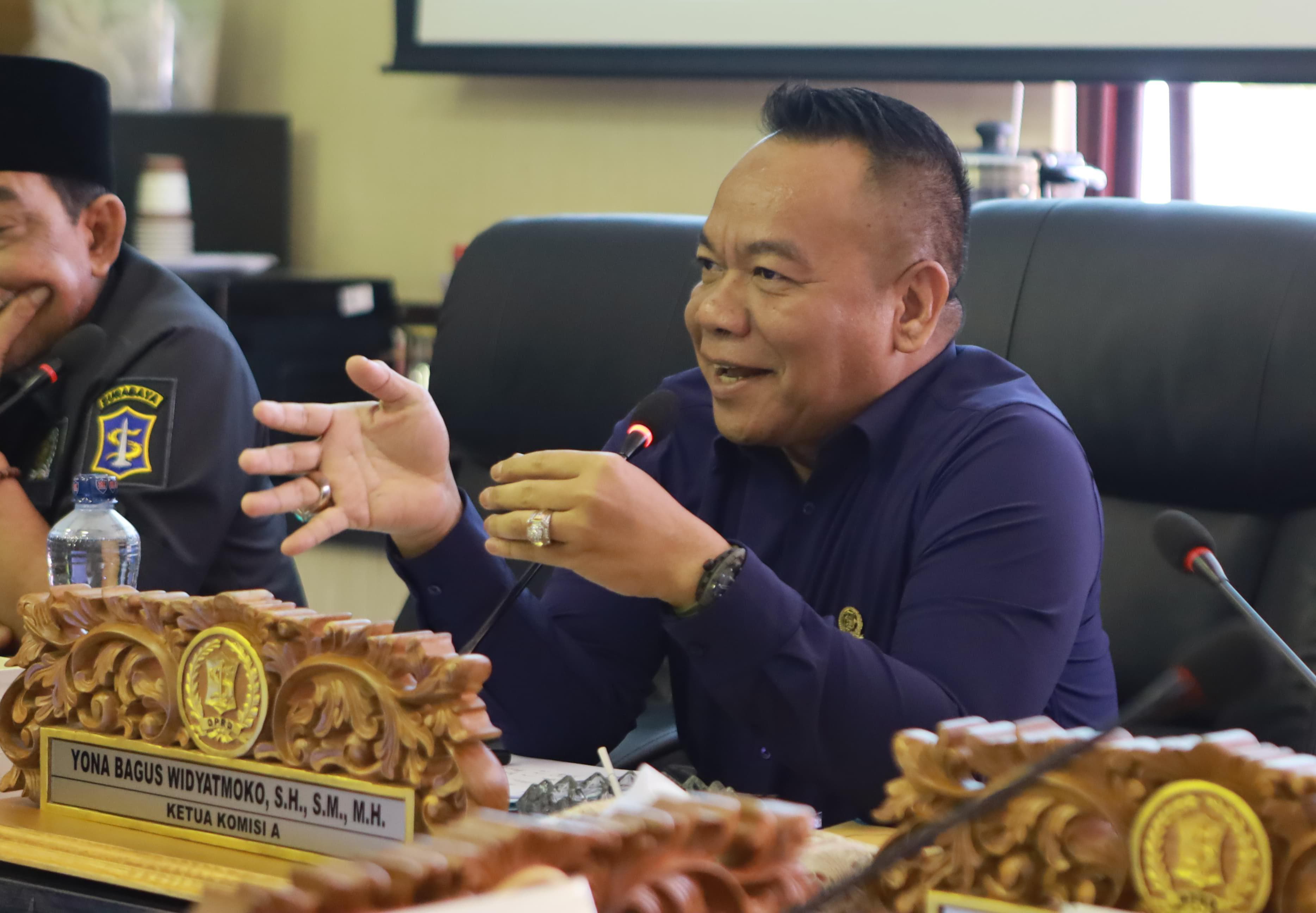 Pemkot Surabaya Libatkan Warga Lawan Jukir Liar, Dewan Ingatkan Potensi Bahaya dan Konflik