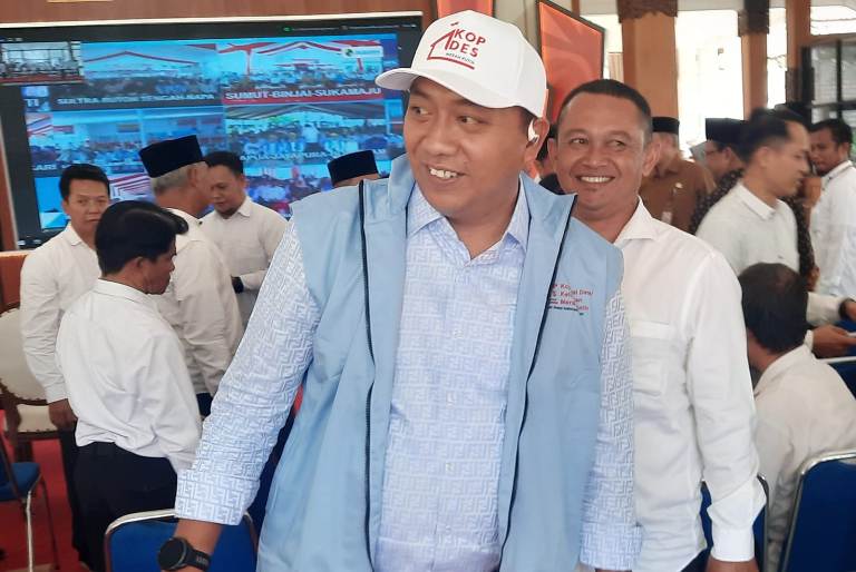 Bupati Situbondo: Fokus Hormati Kemerdekaan RI, Pasang Bendera Merah Putih Dulu
