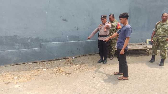 Istri Ditagih Utang, Suami Tebas Karyawan Bank Titil dengan Parang di Jombang