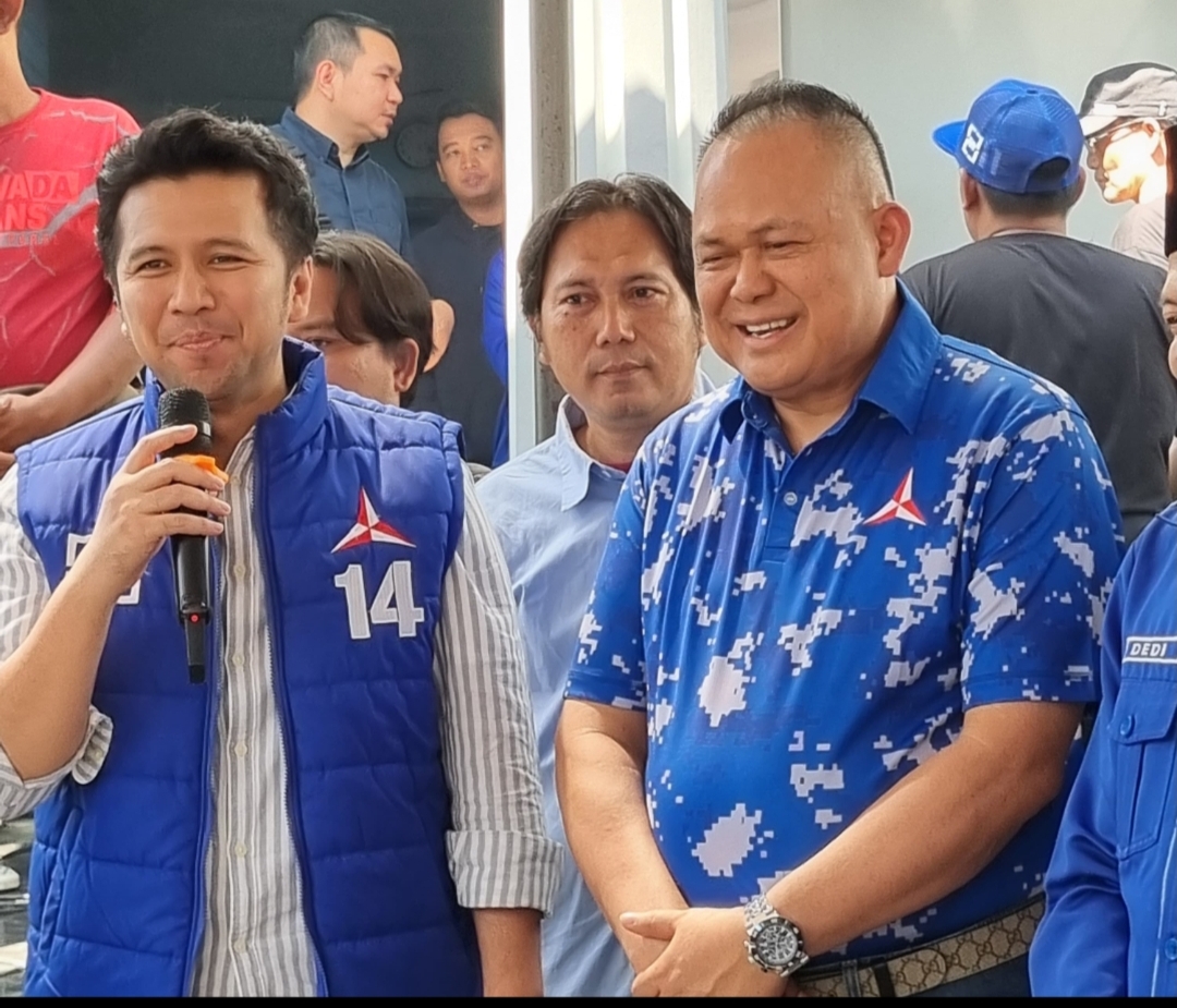 Emil Dardak Pimpin Demokrat Jatim Bagikan 1.500 Paket Daging Kurban