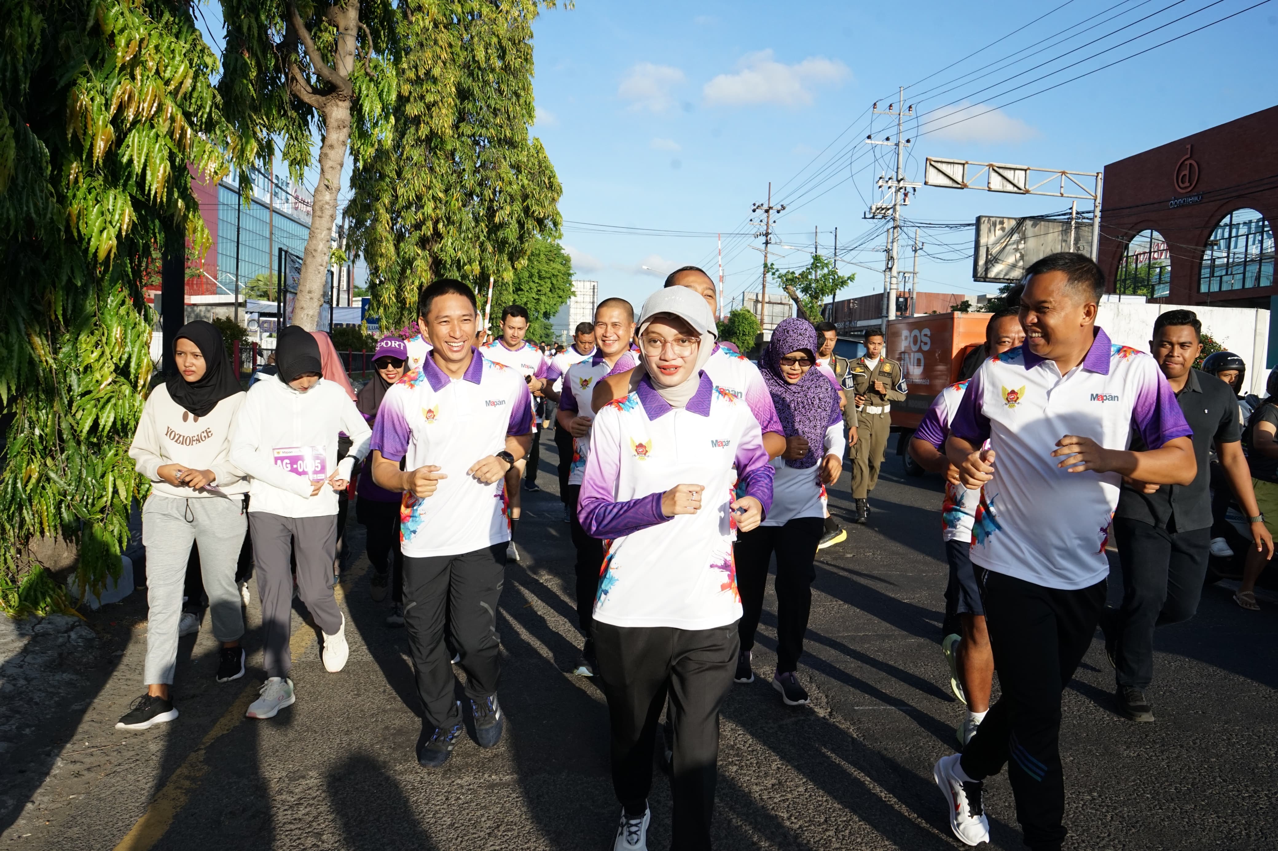 Kapolres Kediri Kota Dukung dan Pimpin Pengamanan, Color Run 7K Berjalan Aman