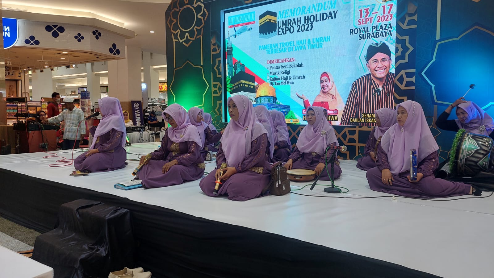 Hadrah Sambah Al Hikmah Jadi Hiburan Pembuka Memorandum Umrah Holiday Expo 2023