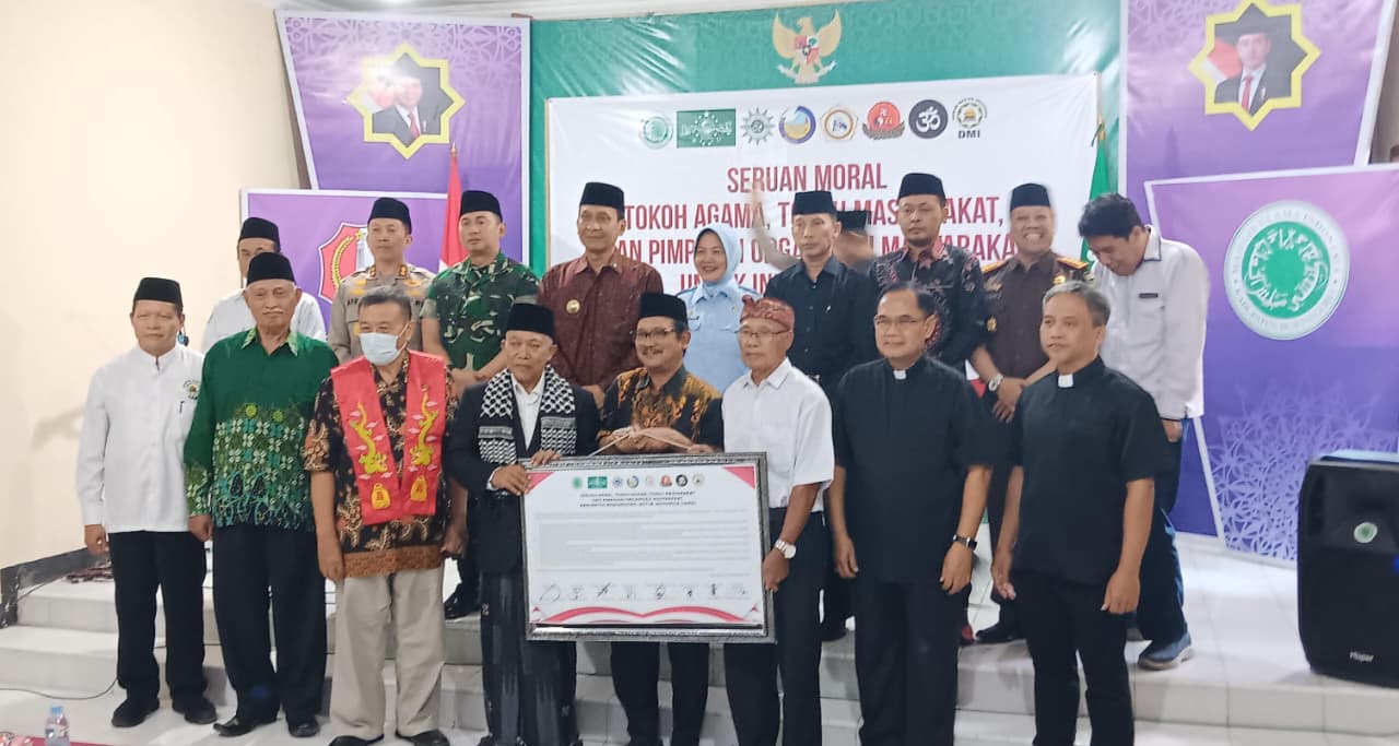 Forkopimda Bojonegoro Gandeng MUI bersama Tokoh Agama dan Tokoh Masyarakat Serukan Indonesia Damai