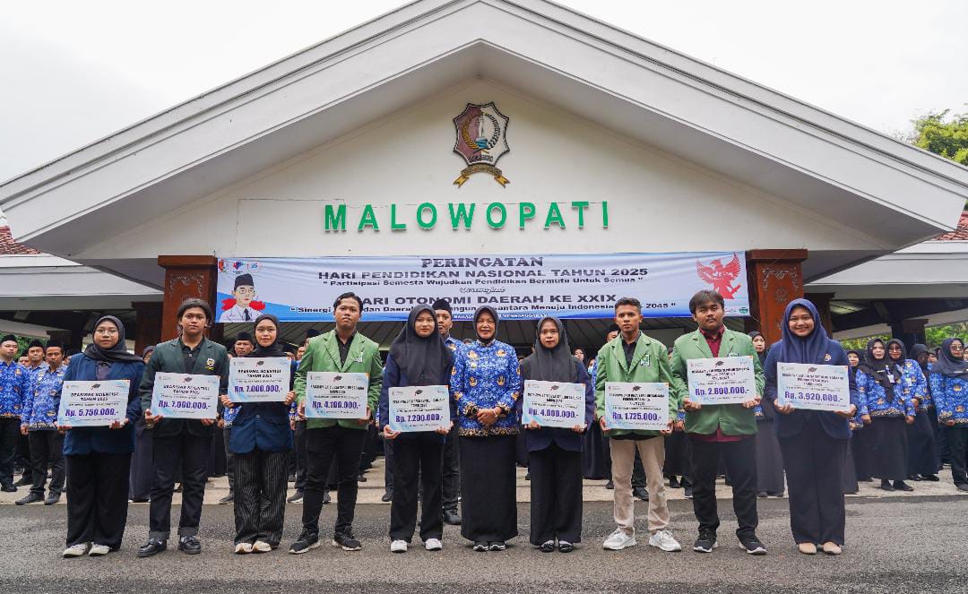 Kado Hardiknas, Pemkab Bojonegoro Siapkan Beasiswa Perguruan Tinggi