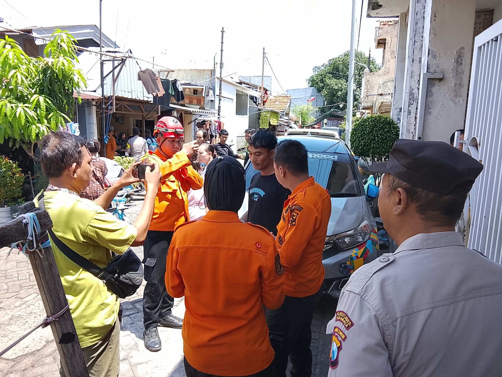 Puluhan Warga Simokerto Surabaya Keracunan Masal