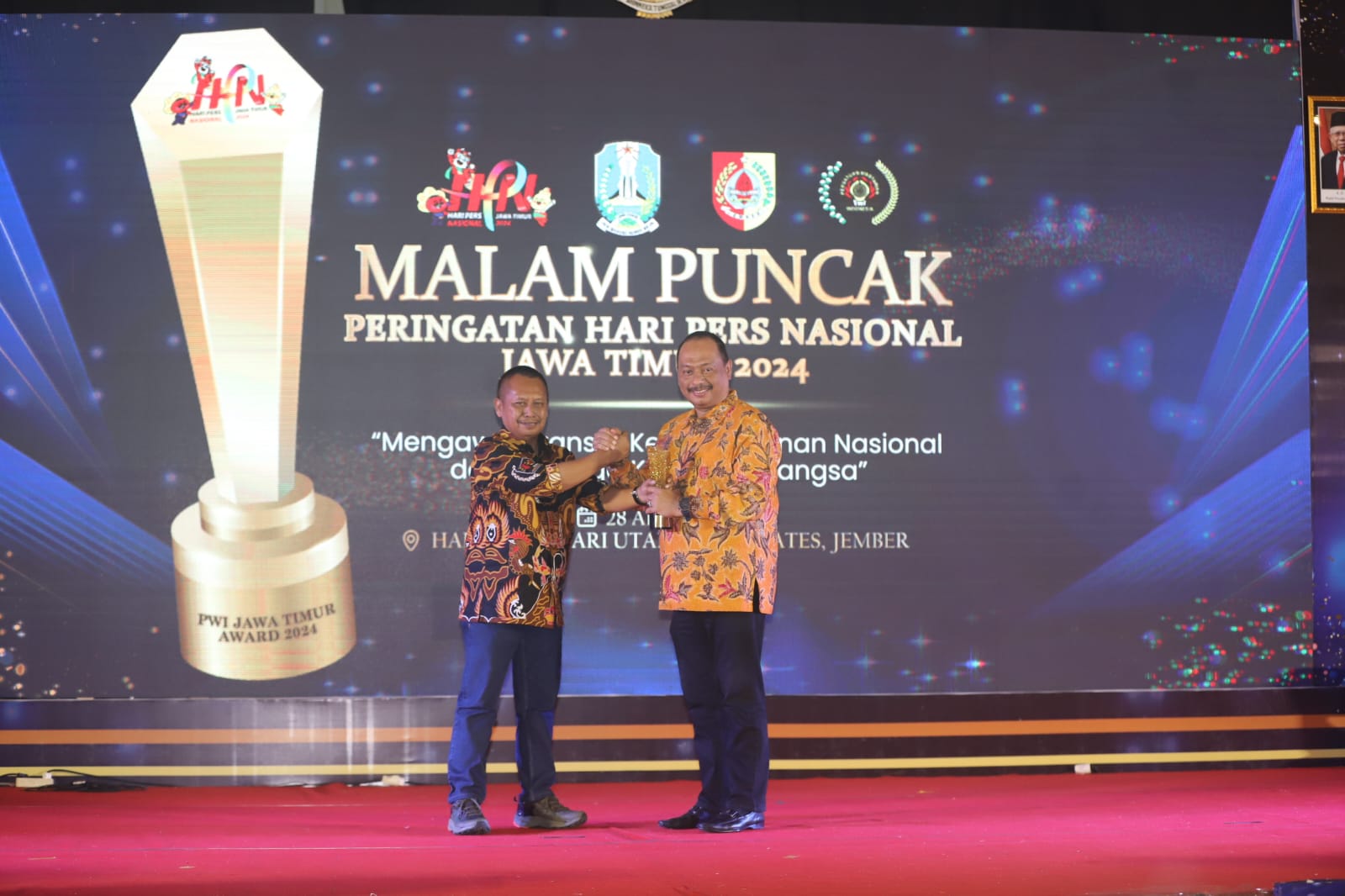 HPN 2024, Ketua KONI Jatim Terima Penghargaan Sport Achievement Award