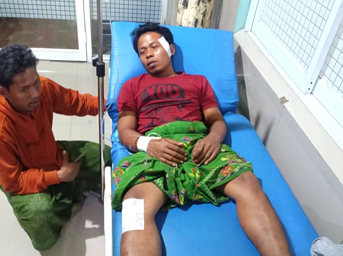 Pohon Tumbang Timpa Pengendara Motor Sekeluarga di Pasuruan, 4 Orang Terluka