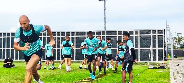 Persebaya Matangkan Persiapan Jelang Laga Krusial Kontra Persib