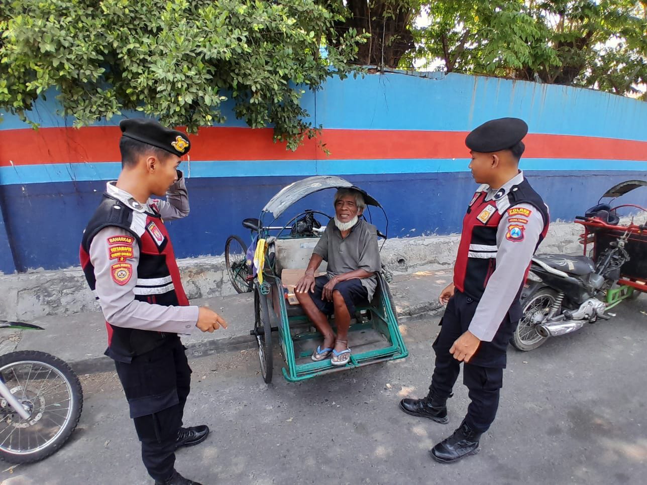 Polres Pelabuhan Tanjung Perak Sinergi dengan Masyarakat 