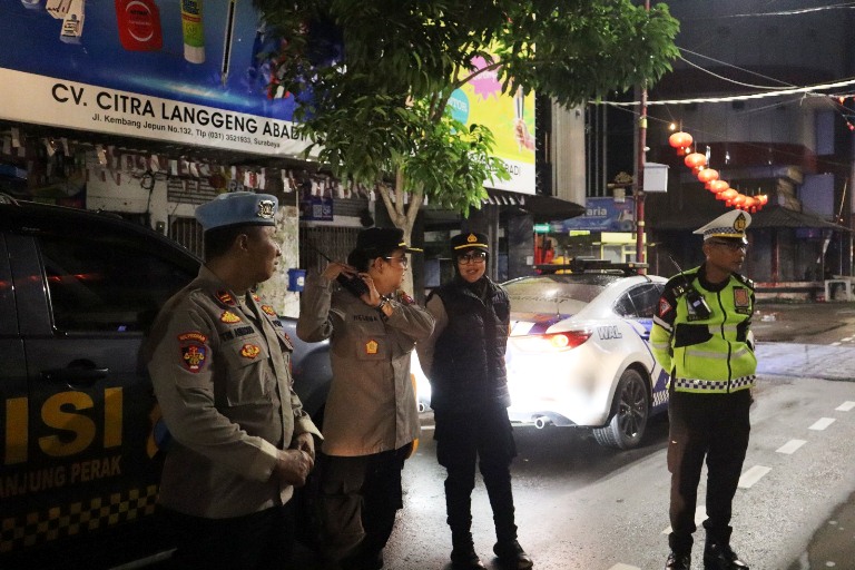 Polres Pelabuhan Tanjung Perak Gelar Patroli Cipkon dan Penyekatan Suramadu 