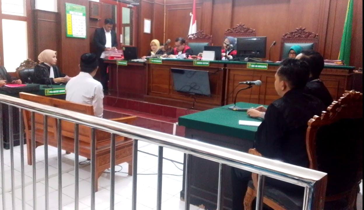 Pengedar Ekstasi Ecek-ecek Divonis Hakim Cuma 2,5 Tahun Penjara