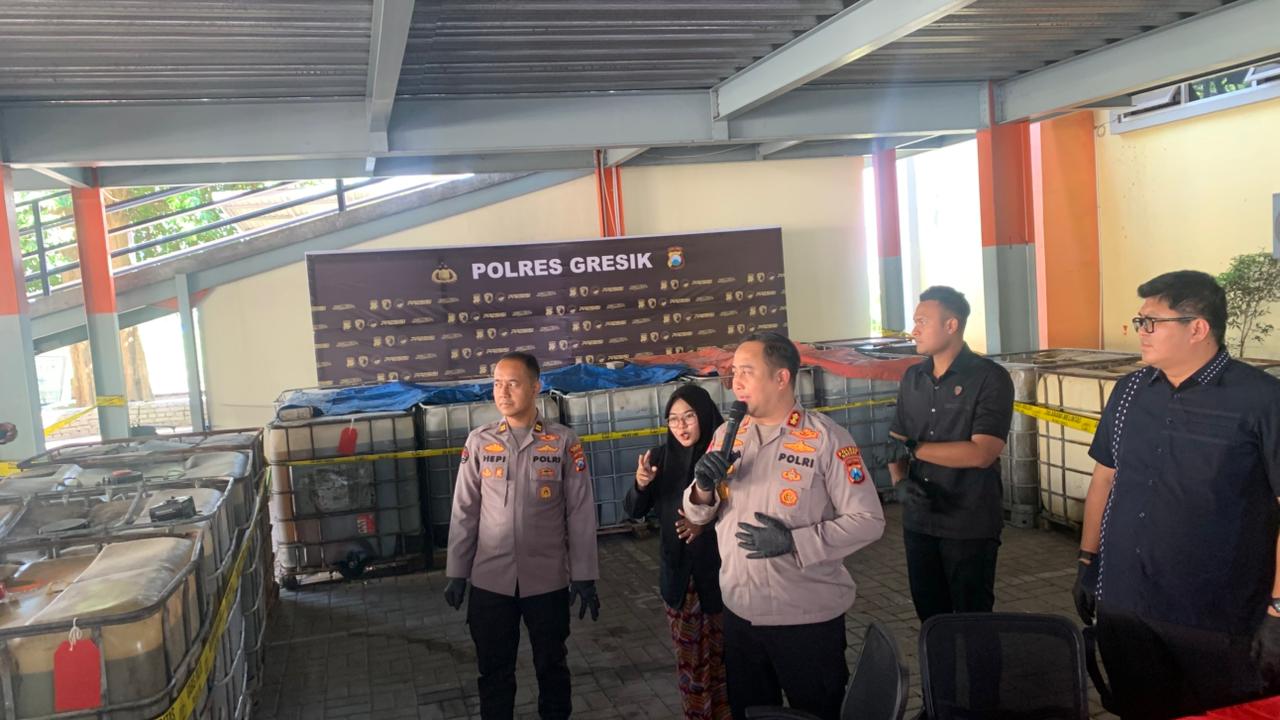 Polisi Temukan Lagi 7 Ribu Liter Solar Ditimbun di Panceng, Selidiki Keterlibatan Pihak Lain
