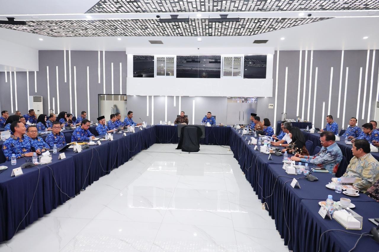 Kebut Penyelesaian Berkas Layanan Pertanahan, Menteri Nusron Instruksikan Jajaran Masuk di Akhir Pekan