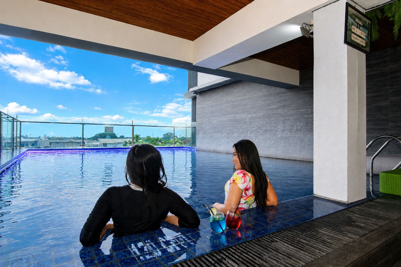 Sambut September, Whiz Prime Hotel Basuki Rahmat Malang Rilis Promo Menginap Sweetember