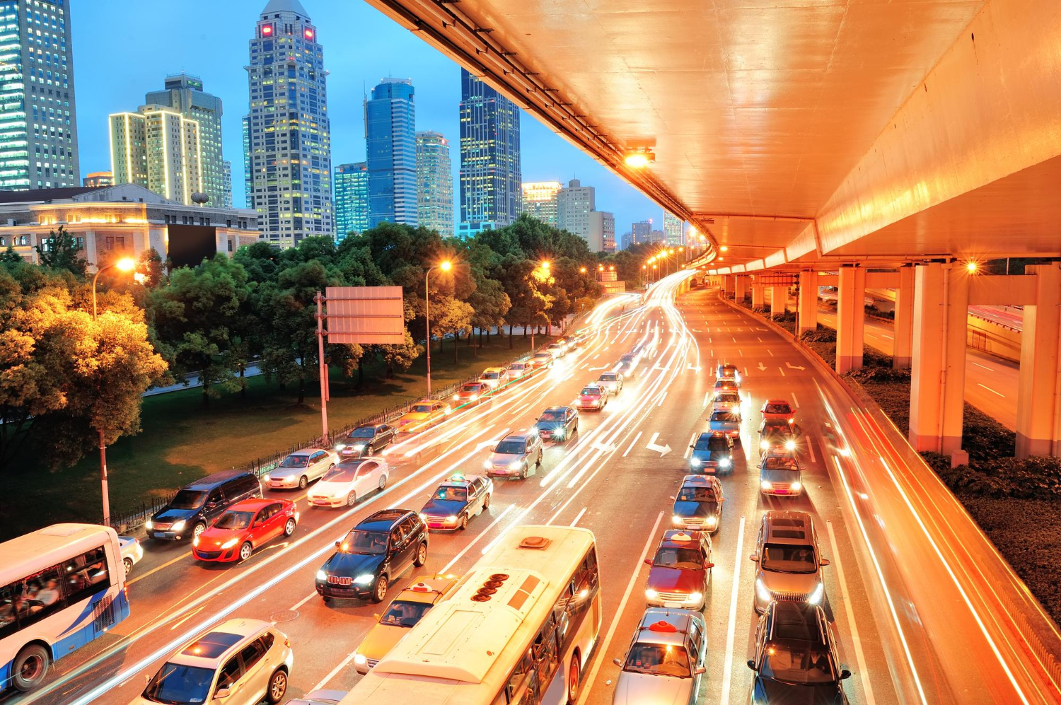 Libur Puasa: Waspada Kemacetan Parah, Siapkan Alternatif Transportasi!