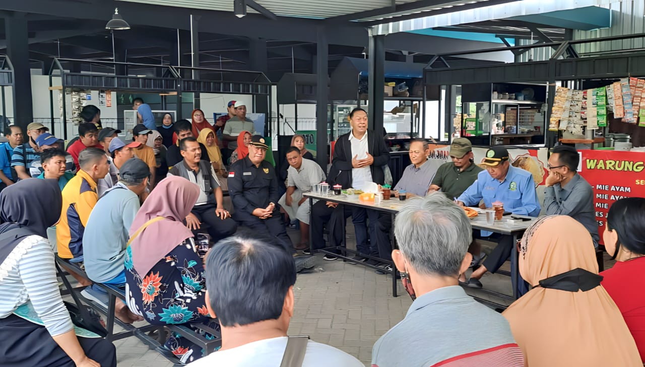 Sepi Pembeli, Pedagang SWK Fresh Market Kutisari Wadul Dewan