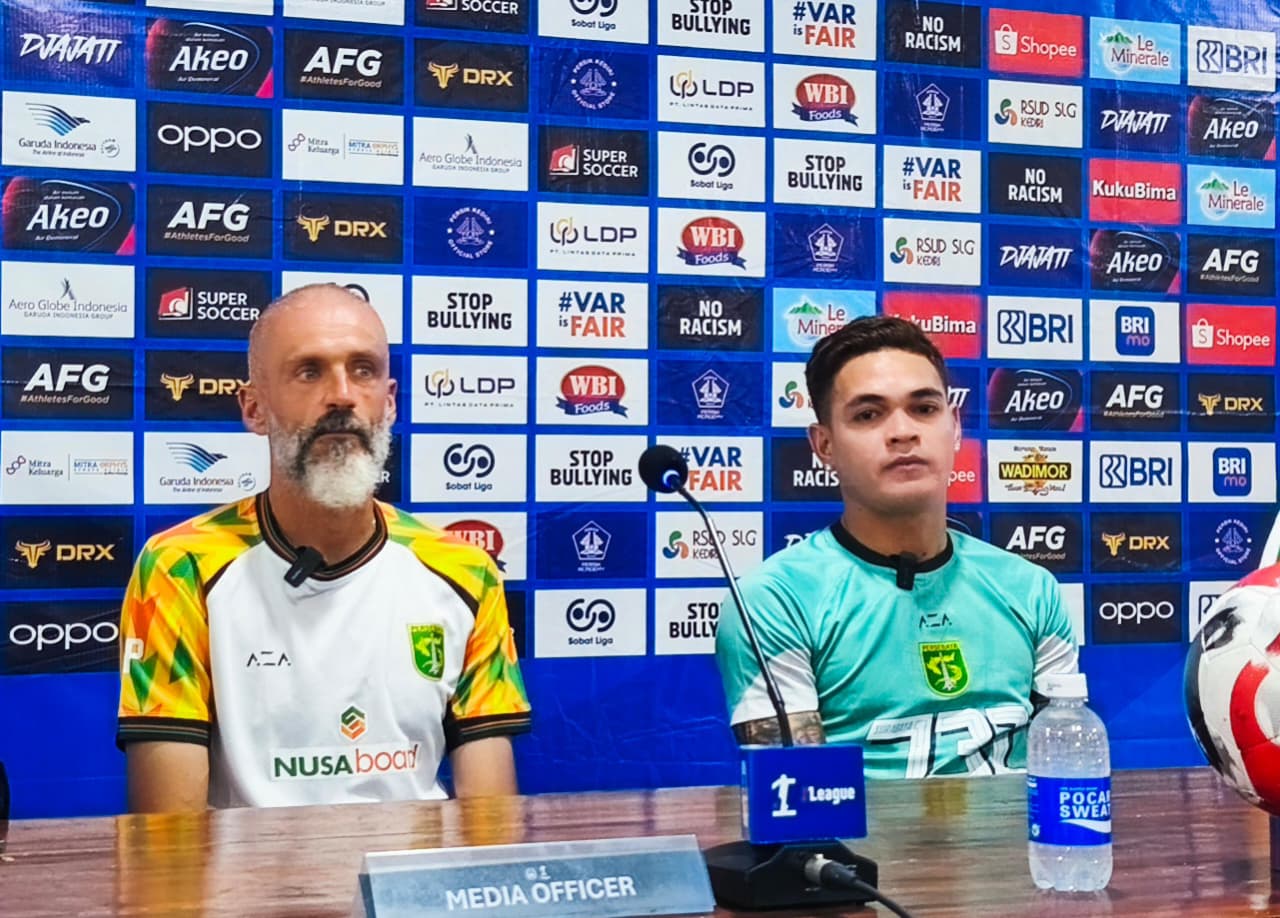 Eduardo Perez Ingatkan Pemain Persebaya untuk Meminimalisir Kartu Saat Lawan Persik Kediri