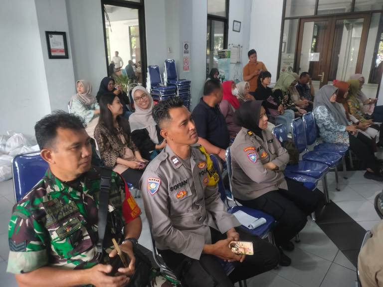 Polsek Rungkut dan Tiga Pilar Surabaya Kawal Program MBG Demi Kondusivitas Wilayah