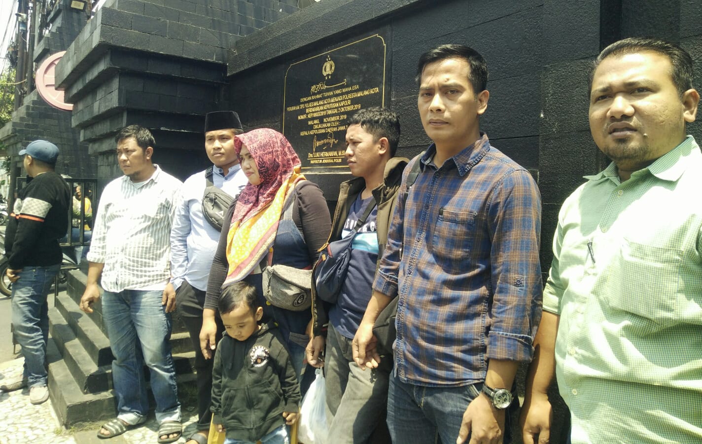 Puluhan Warga Korban Investasi Lapor ke Polresta Malang Kota