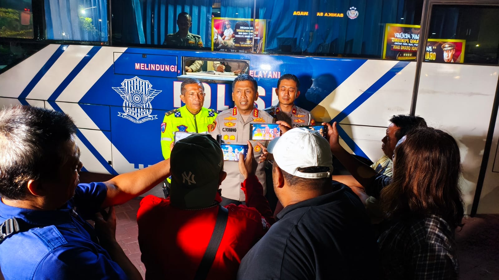 Layanan SIM Polresta Sidoarjo, Sapa Masyarakat di Malam Hari