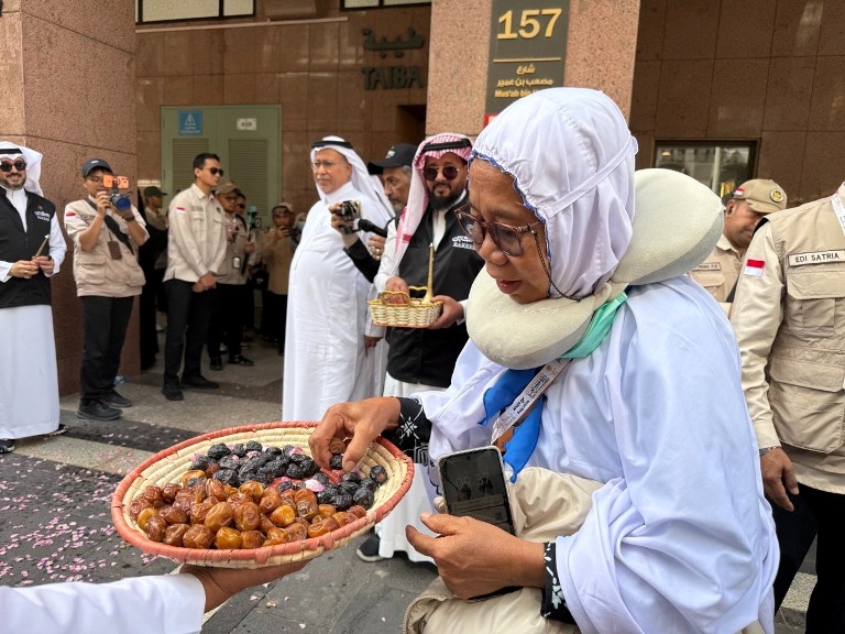 Kloter Perdana Jemaah Haji Tiba di Madinah, Layanan Tertib dan Lancar