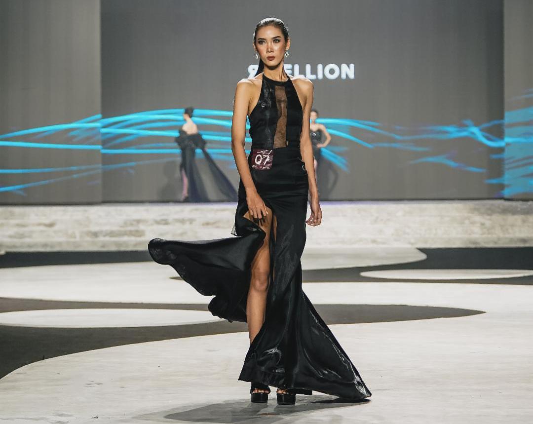 Kisah Dewi Safitri di Industri Model yang Menuntut Komitmen Tinggi