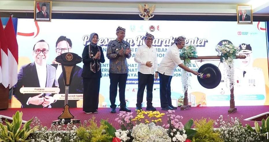 Kemenko PMK Pratikno Apresiasi Pengembangan Katarak Center di RS Padangan Bojonegoro