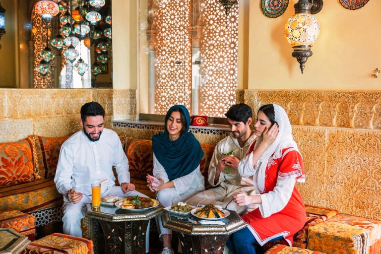 Tradisi Ramadan Unik di Berbagai Negara, dari Ngabuburit Indonesia hingga Fanous di Mesir