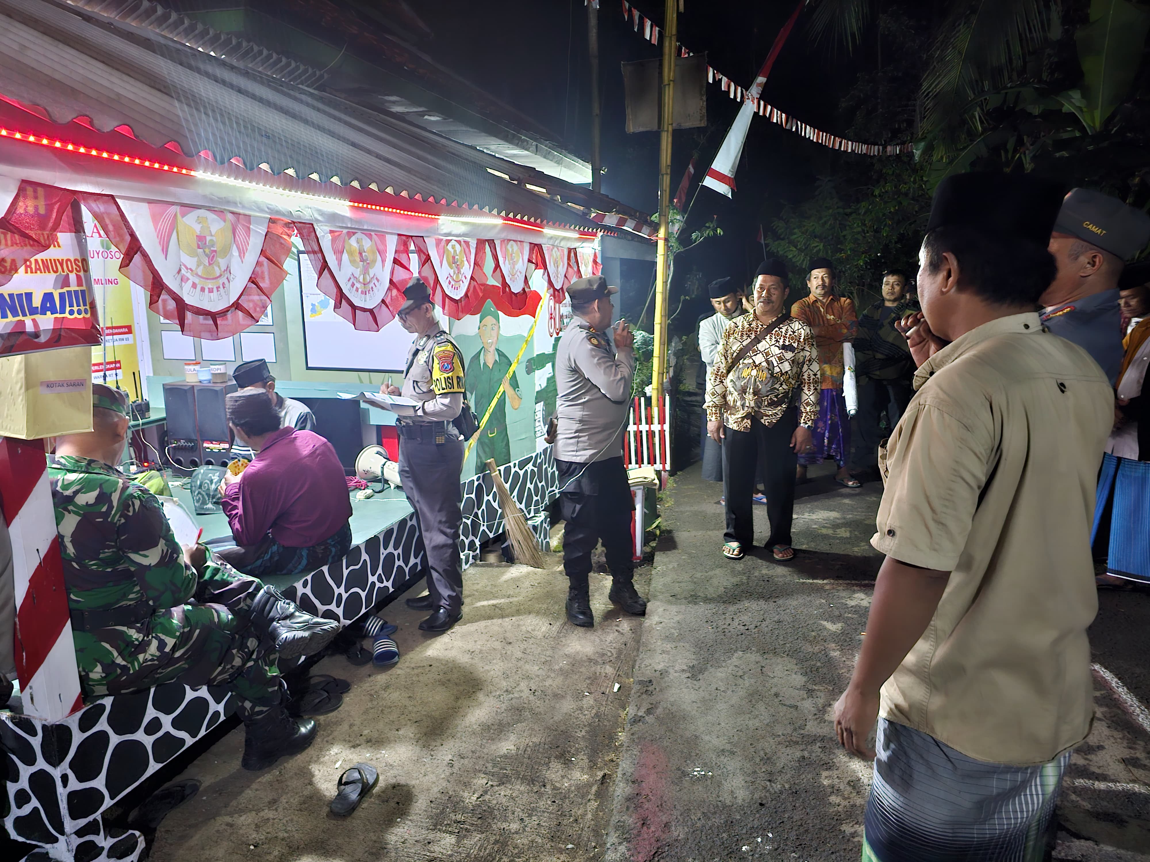 Dusun Bulutangkur Juarai Lomba Siskamling Tingkat Kecamatan, Ini Pesan Kapolsek Ranuyoso