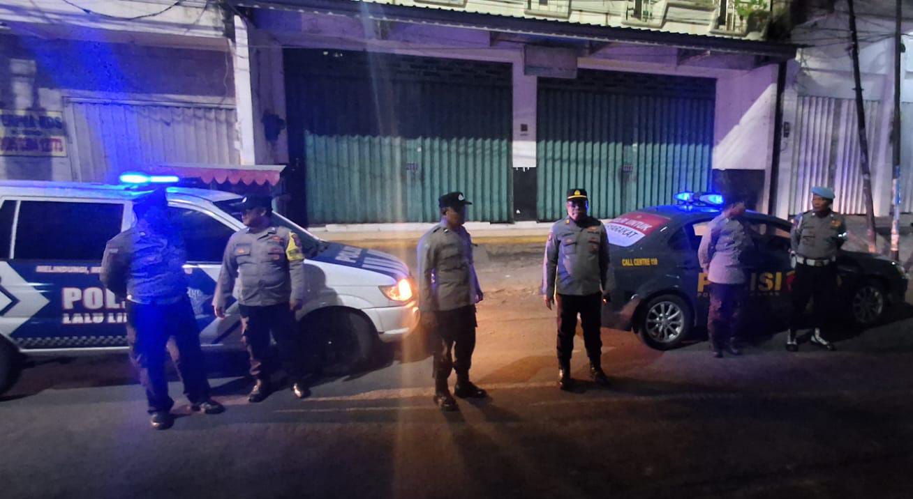 Ciptakan Surabaya Aman, Patroli Gabungan Polsek Sawahan Siaga Penuh