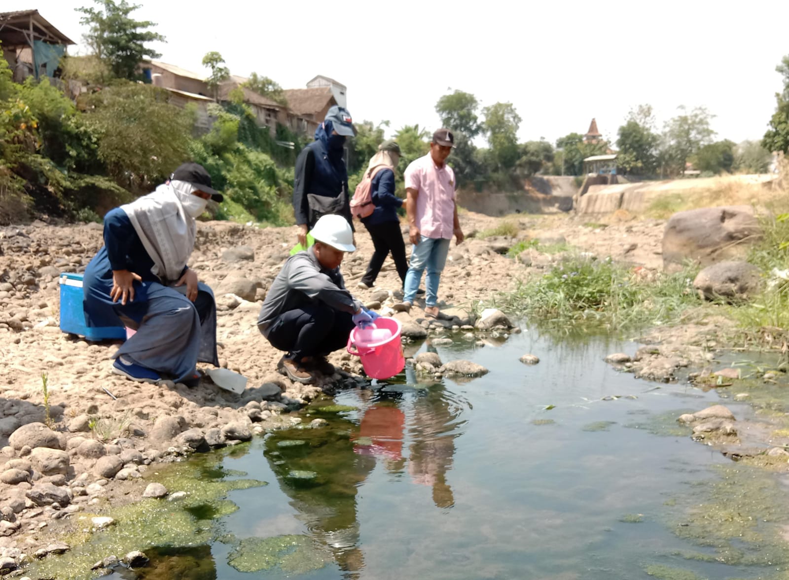 Hasil Uji Lab Pencemaran Sungai Welang Sudah Keluar, DLH Kabupaten Pasuruan Masih Bungkam