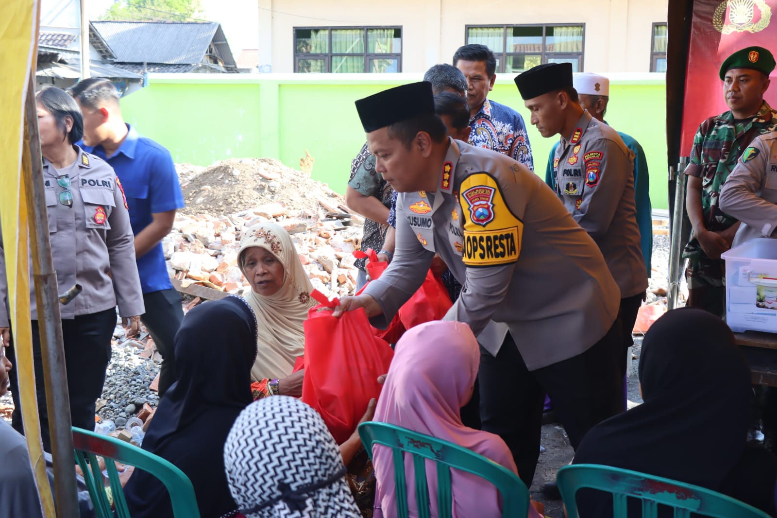 Jumat Curhat di Wonokalang, Polresta Sidoarjo Bantu Pembangunan Masjid dan Sampaikan Imbauan Kamtibmas