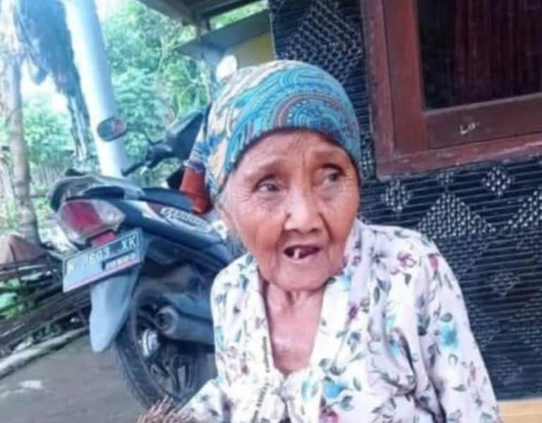 Usai Ambil Bantuan di Kantor Pos, Ibu Lansia Terlindas Truk di PIER Pasuruan