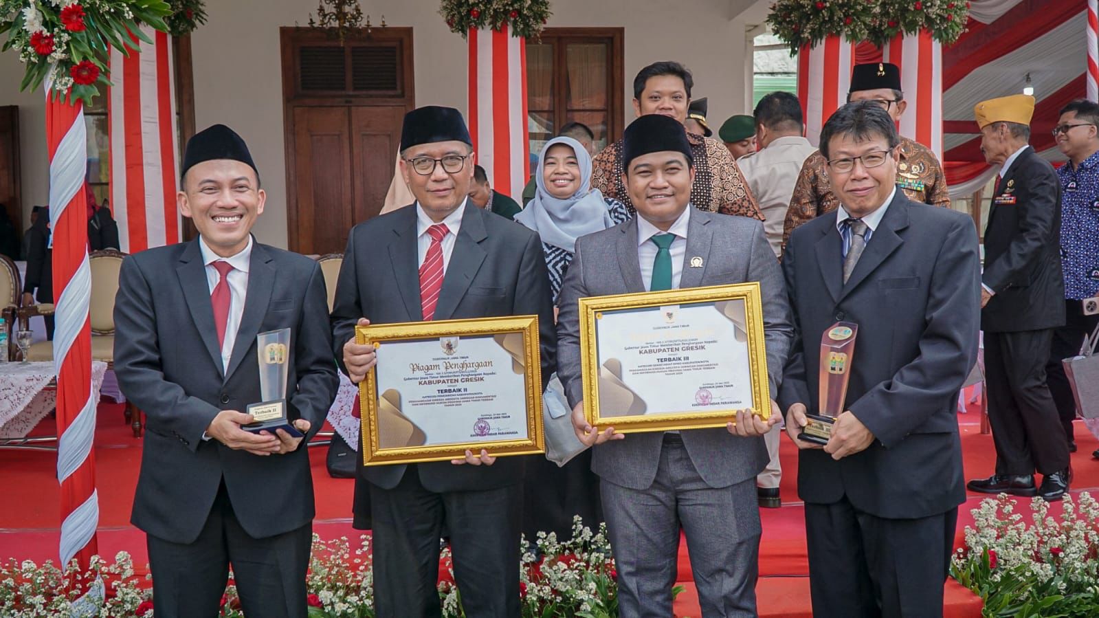 Pemkab Gresik Raih Penghargaan Pengelola JDIH Terbaik II se-Jawa Timur