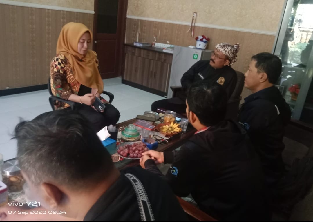Staf Kecamatan Sukodadi Bantah Dituding Arogan, Mengaku Hanya Lakukan Sesuai SOP
