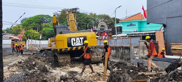 Pembangunan Rumah Pompa di Jalan Karah Agung Surabaya Solusi Atasi Banjir