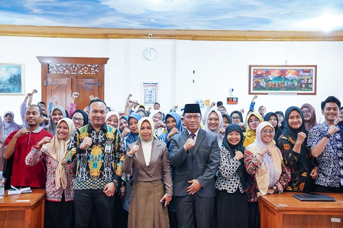 Tingkatkan Mutu Pendidikan, Ning Ita Minta Pemanfaatan BOSP Tepat Sasaran