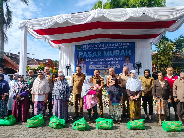 Jelang Hari Raya Idulfitri, Wali Kota Malang Wahyu Hidayat Launching Pasar Murah 