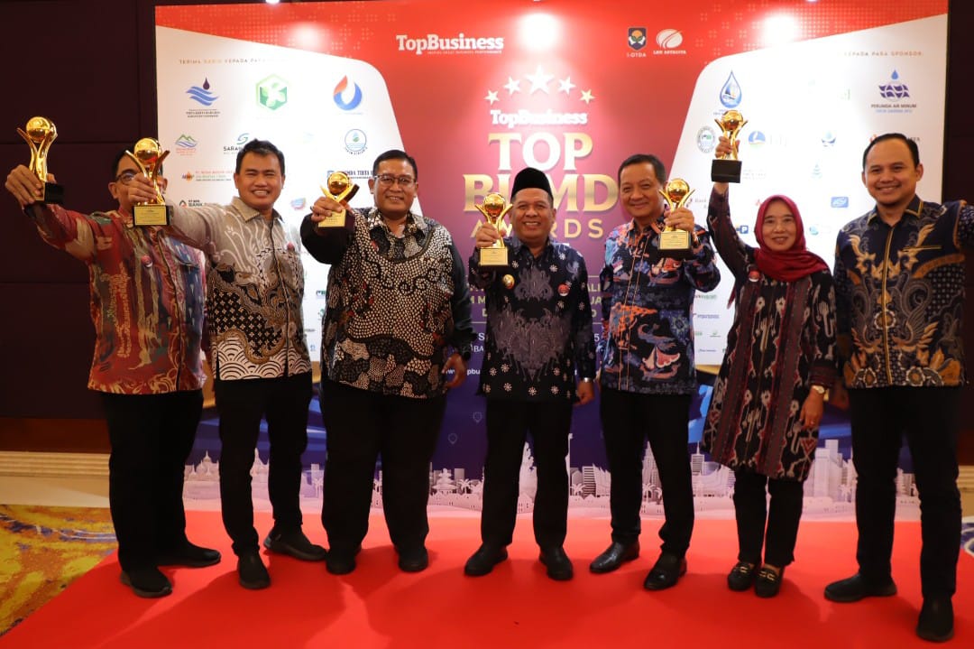 Ukir Prestasi Gemilang, Bank Jombang Raih TOP BUMD Award 2025
