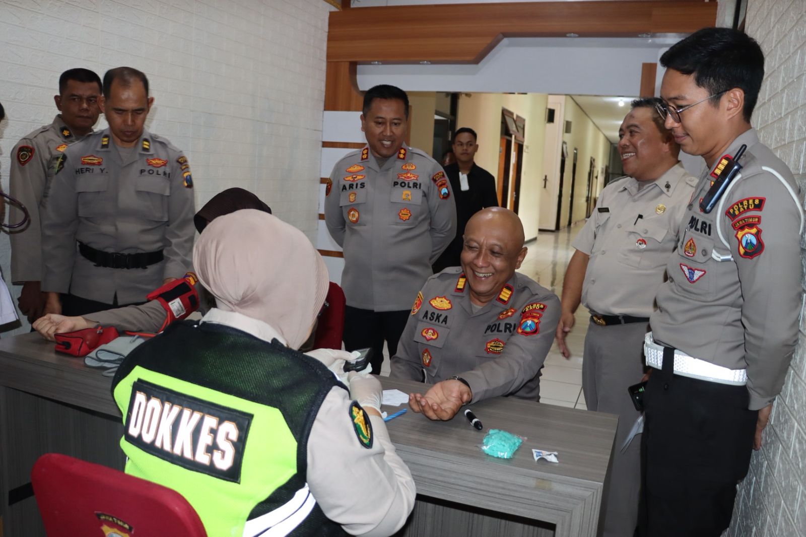 Jamin Kesiapan Personel, Kapolres Batu Pimpin Pemeriksaan Kesehatan Berkala