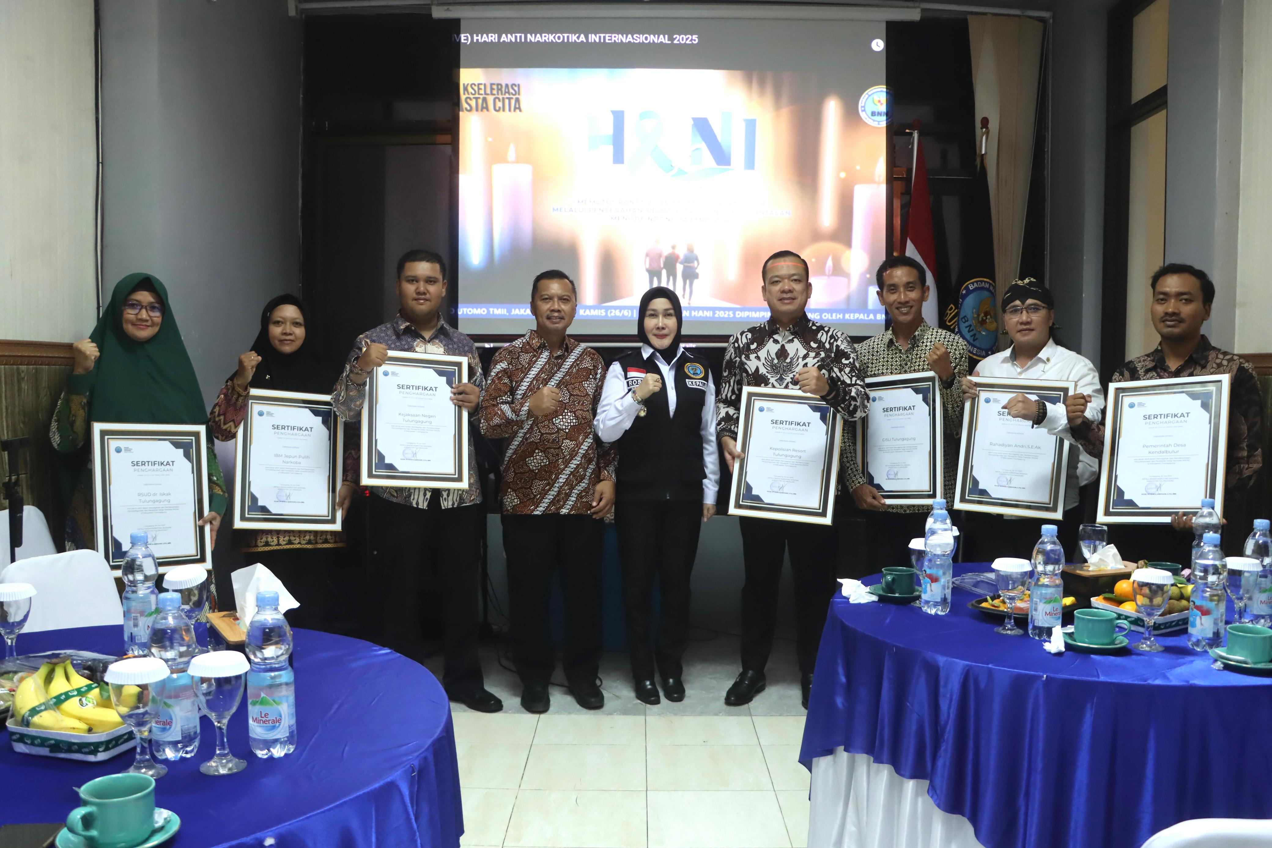 Malam Renungan HANI 2025, BNNK Tulungagung Ajak Masyarakat Perangi Narkoba Bersama