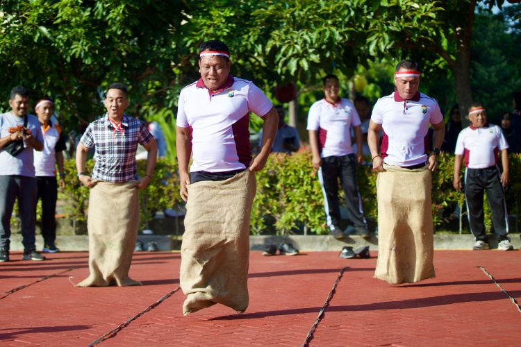 Fun Walk hingga Aneka Lomba, Meriahkan HUT Ke-80 Kemerdekaan RI ala Polresta Sidoarjo