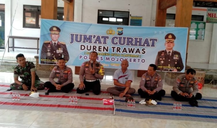 Polres Mojokerto Gelar Jumat Curhat di Mojoanyar