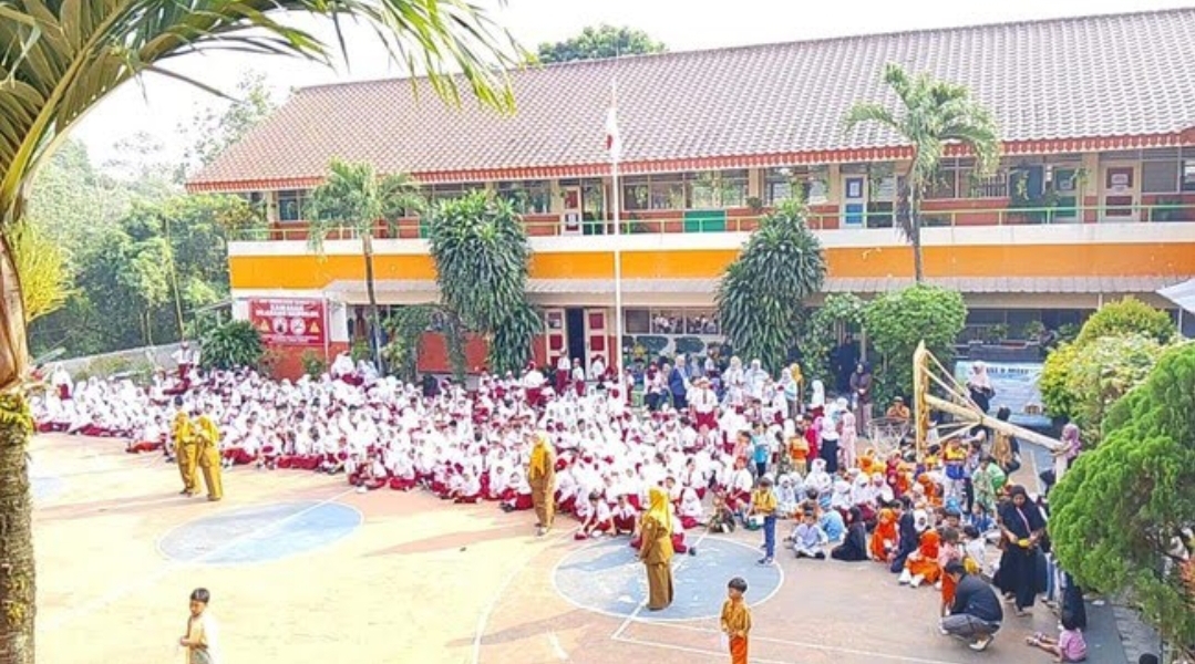 Teror Bom Saat MPLS, Siswa SD di Jaksel Dipulangkan