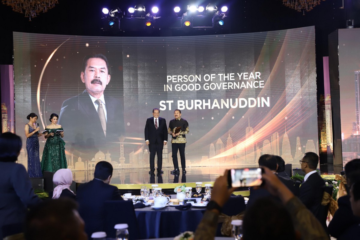 Jaksa Agung ST Burhanuddin Raih Penghargaan Person of The Year in Good Governance