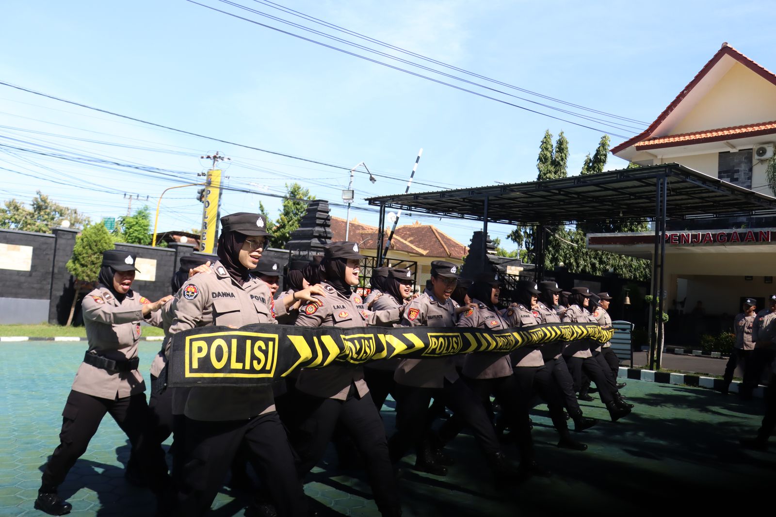 Asah Kemampuan, Polresta Banyuwangi Gelar Latihan Dalmas