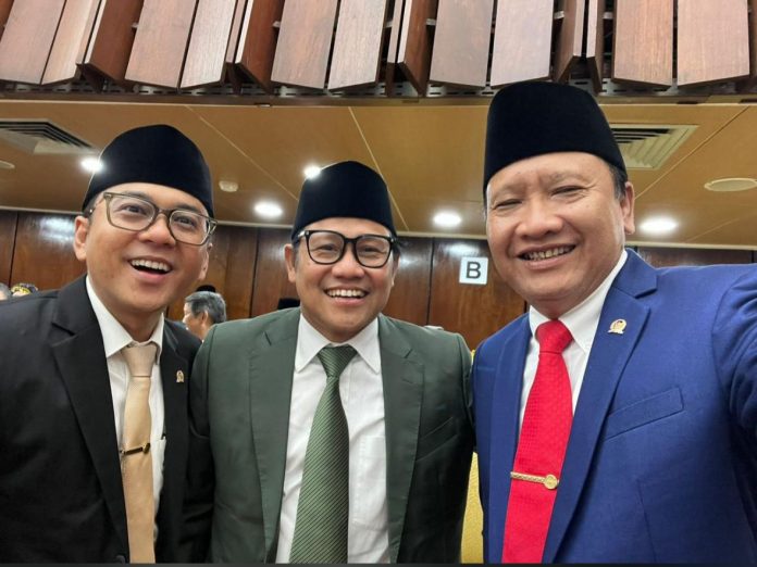 Irsyad Yusuf Dilantik DPR RI, Tersenyum Bareng Muhaimin Iskandar