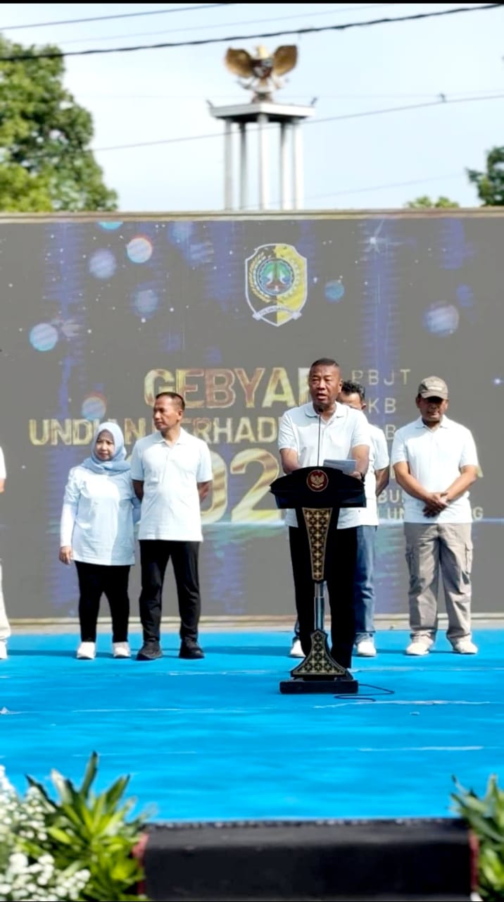 Bupati Gatut Sunu Apresiasi Pelaksanaan Undian Berhadiah Pajak Daerah kepada Masyarakat Wajib Pajak